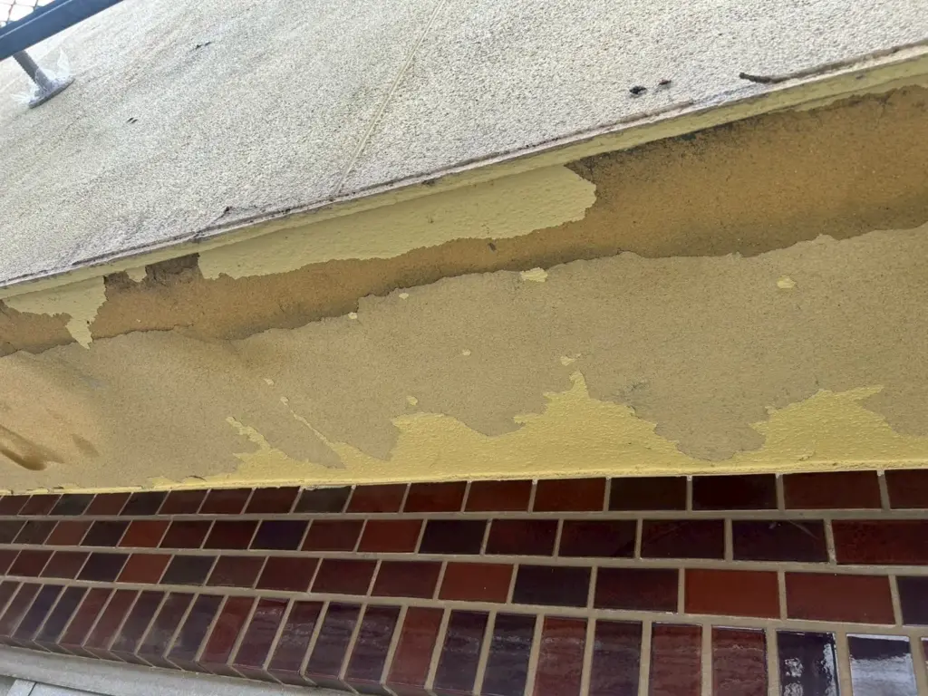 施工事例/町田市/外壁塗装/外壁塗装専門店/ワンリフォーム/雨樋取替/雨樋/火災保険/外壁剥離/旧塗膜剥離