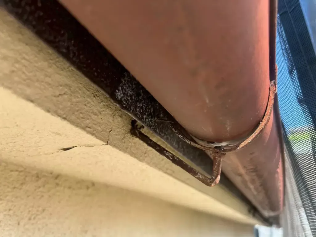 施工事例／町田市／笠木板金／板金工事／外壁塗装／外壁塗装専門店／ワンリフォーム／雨樋取替／雨樋／火災保険