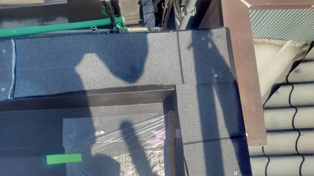 施工事例/町田市/外壁塗装/外壁塗装専門店/ワンリフォーム/雨樋取替/雨樋/火災保険/笠木板金/防水シート/ルーフィング