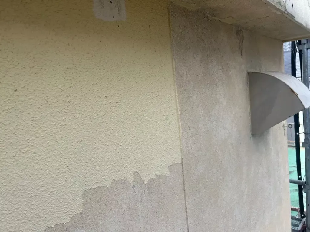 施工事例/町田市/外壁塗装/外壁塗装専門店/ワンリフォーム/雨樋取替/雨樋/火災保険/外壁剥離/旧塗膜剥離